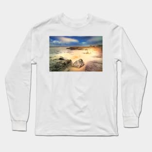 micro algas. sea algae foam tide. Long Sleeve T-Shirt